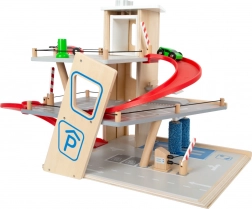 Small foot prémiové dřevěné parkoviště s výtahem a myčkou