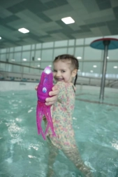 Růžová hračka do vody Squiddy