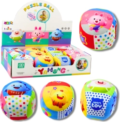 Barevný měkký míček s chrastítkem pro miminko 9 cm