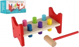 Dřevěná zatloukačka s kladívkem pro rozvoj motoriky