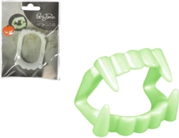 Fluorescenční upíří čelist na Halloween