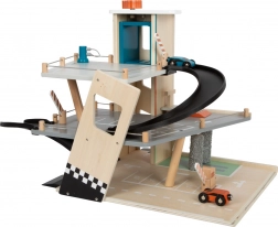 Dřevěné závodní parkoviště small foot