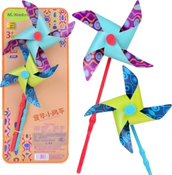 barevné větrníky 2 ks – venkovní hračka a zahradní dekorace