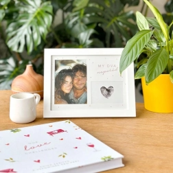 Fotorámeček pro páry s inkoustovou sadou na otisky