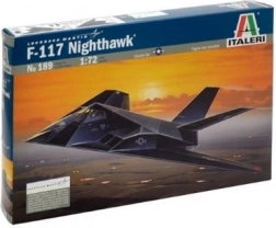 Plastikový model letadla F-117A Stealth ke slepení