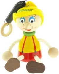 Pinocchio s kloboukem na pružině – dřevěná závěsná figurka
