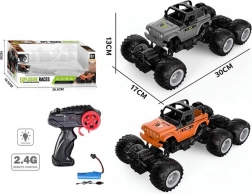 RC auto 2,4 GHz s USB nabíjením