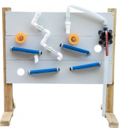 Dřevěná sada na vodní hřiště Classic World Edu stojan + vodní a písečné příslušenství