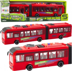 Kloubový autobus 1:16 se světly, zvuky a otevíracími dveřmi – červený