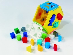 Vkládací šestihran Galaxis – vzdělávací hračka pro rozvoj jemné motoriky