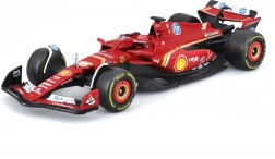 kovový model bburago 1:43 ferrari sf-24 charles leclerc s figurkou řidiče v dárkové krabičce