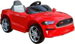 Červené dětské elektrické autíčko