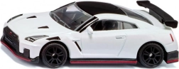 model auta nissan gt-r nismo – bílý sportovní vůz