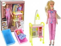 Lékařská panenka s dlouhými vlasy a doplňky