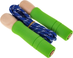 Dětská skákací pomůcka s dřevěnými rukojeťmi a gumovými koncovkami