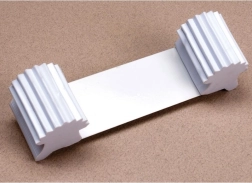 Zarážka na dveře pro bezpečnost dětí