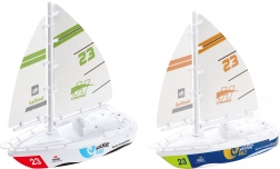 Závodní loď na baterie