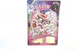 Jednorožci svítící ve tmě