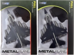 Kovové letadlo se zpětným chodem na baterie