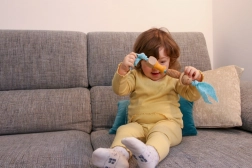 Senzorická housenka pro nejmenší MILANIWOOD