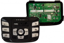 Panel hudby pro vozidlo na akumulátor