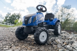 Falk šlapací traktor New Holland s přívěsem a otevírací kapotou od 2 let