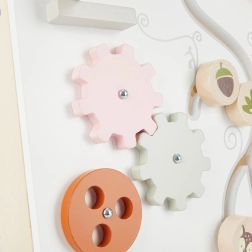 Bieco dřevěné dětské chodítko s aktivitami – lesní zvířátka