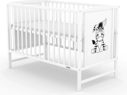 Dětská postýlka New Baby Bea Zebra se stahovací bočnicí bílá