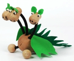 gerlich dřevěná loutka tříhlavý drak