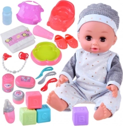 Interaktivní panenka s funkcemi