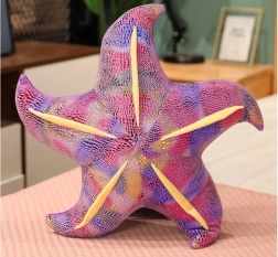 Plyšová hvězdice fialová polštář 20 cm