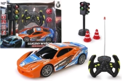RC auto se světelným semaforem a kužely – driftovací závodní set