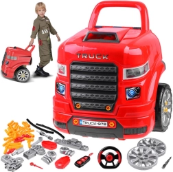 dílna malého automechanika s rozebíratelným motorem a dálkovým ovládáním