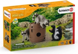Schleich Wild Life – sada mývalů a tchoře se sudem a ořechem
