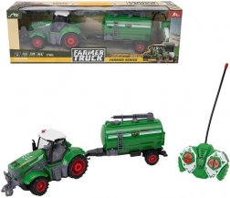 Dálkově ovládaný traktor s cisternou