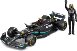 mercedes-amg f1 w14 e 1:24 s figurkou jezdce lewis hamilton od bburago