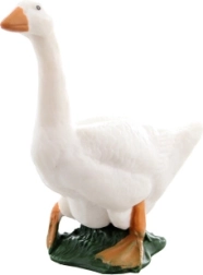 Plastová figurka husa na trávníku 6 × 7 cm