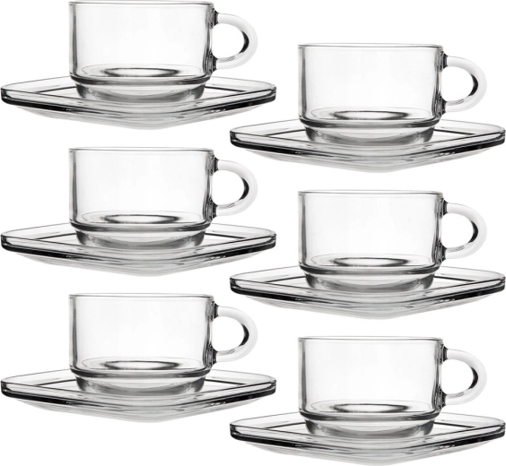 Moderní čiré sklo, které zvýrazní nápoj