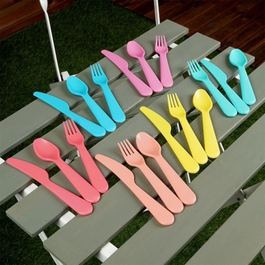 Praktické skladování v boxu