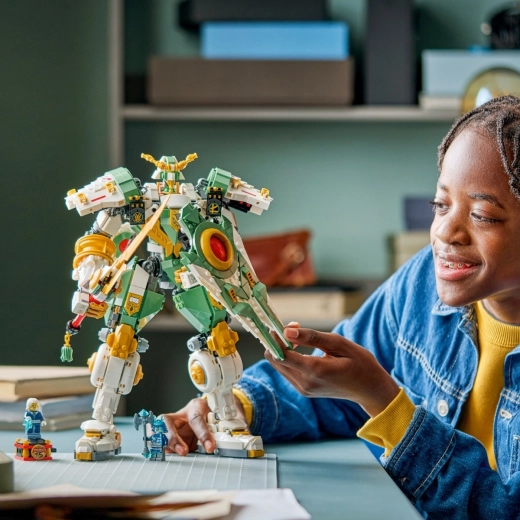 Impozantní, plně polohovatelný mech