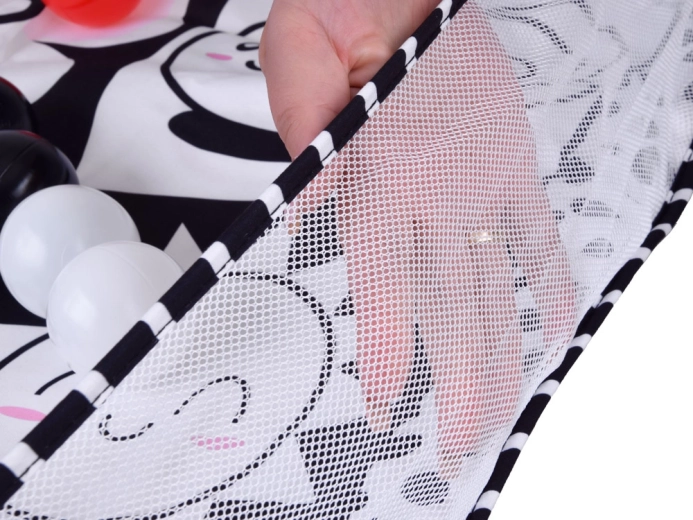 Ohrádka se síťovanými boky a sada míčků