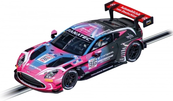 Carrera Evolution Aston Martin Vantage závodní auto 1:32
