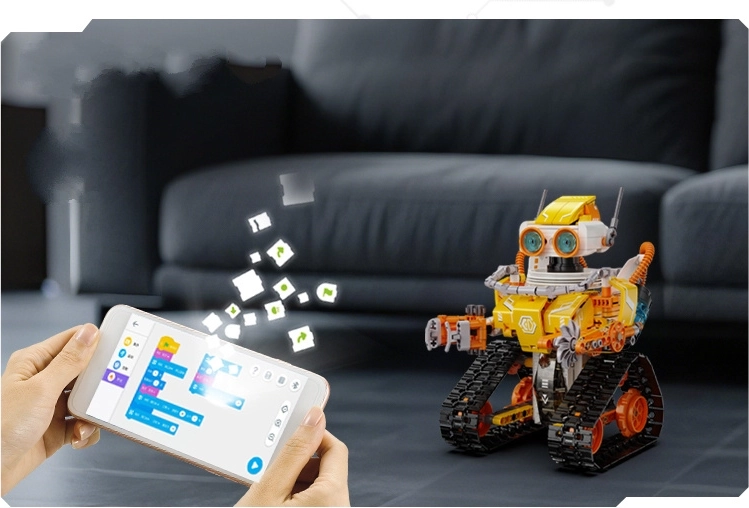 Dvojí ovládání: RC 2,4 GHz a mobilní aplikace