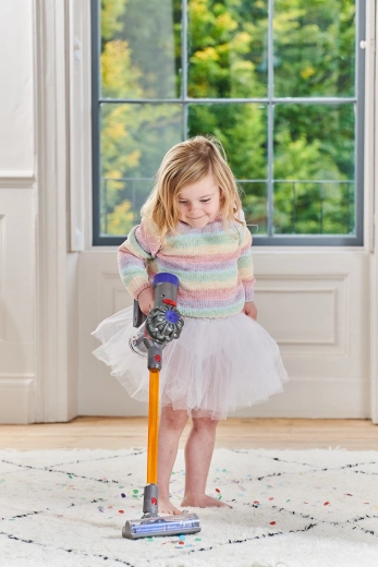 Lehký a dětem snadno ovladatelný