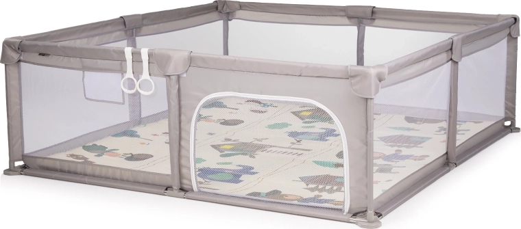 Velká hrací plocha a prodyšné síťované stěny