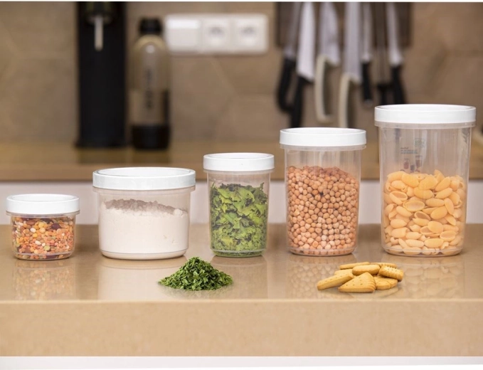 Přehledné skladování a stohovatelný design