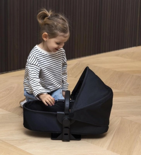 3v1: korba, sportovní sezení i postýlka