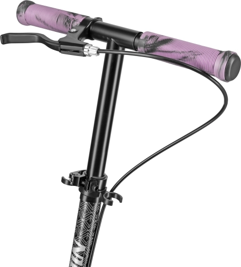 Přizpůsobitelná řídítka a pohodlné gripy