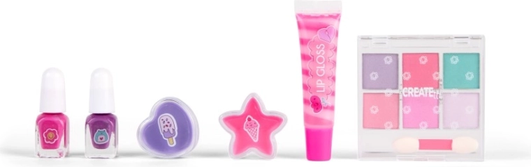 Lesklé rty a hravé pramínky