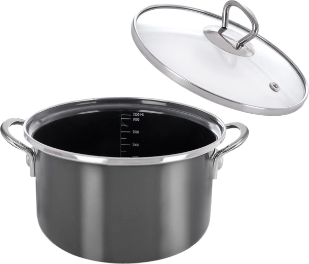 Praktický objem 3,25 l pro každodenní použití